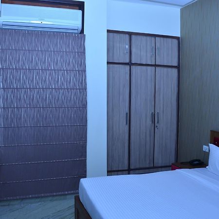 Hotel Royal International 新德里 外观 照片