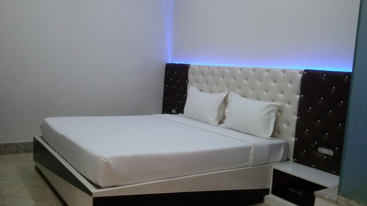 Hotel Royal International 新德里 外观 照片