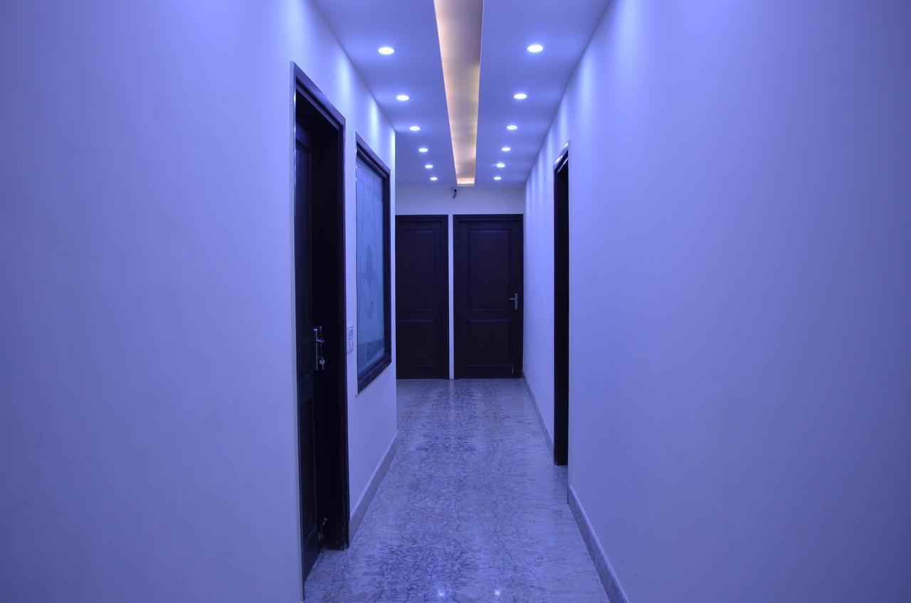 Hotel Royal International 新德里 外观 照片